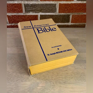 New American Bible Illustrated St. Joseph Medium Size Edition‎ Hardback 1992